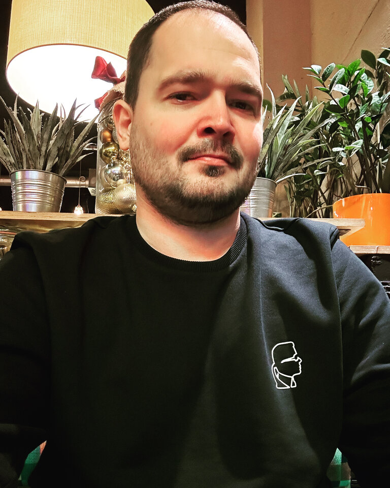 52B5D290-FB34-4EA8-8F99-23ADEF2ECADB.jpeg - szejkii