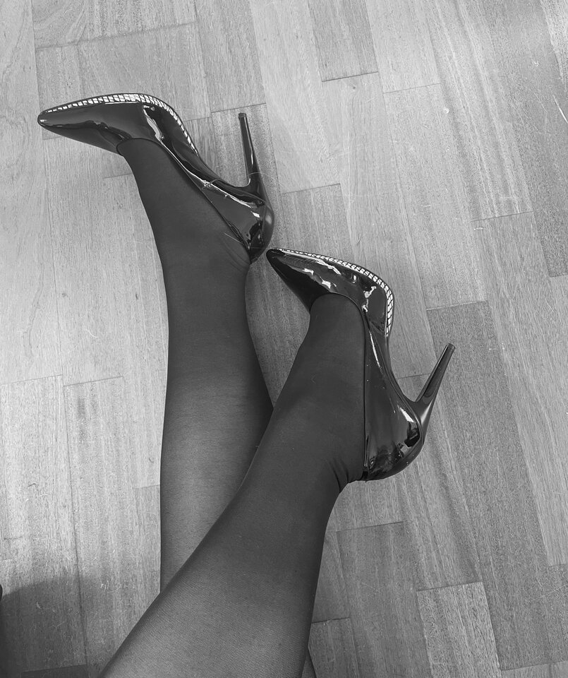 8C5ED5BB-658D-4727-8221-044FECD46CDC.jpeg - Artemii