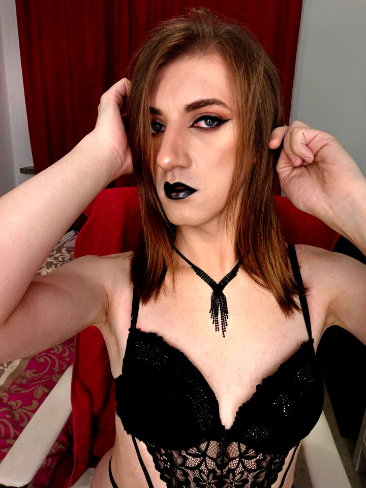 321974963_843161373422200_1992177083370338804_n.jpg - MidnightDalia