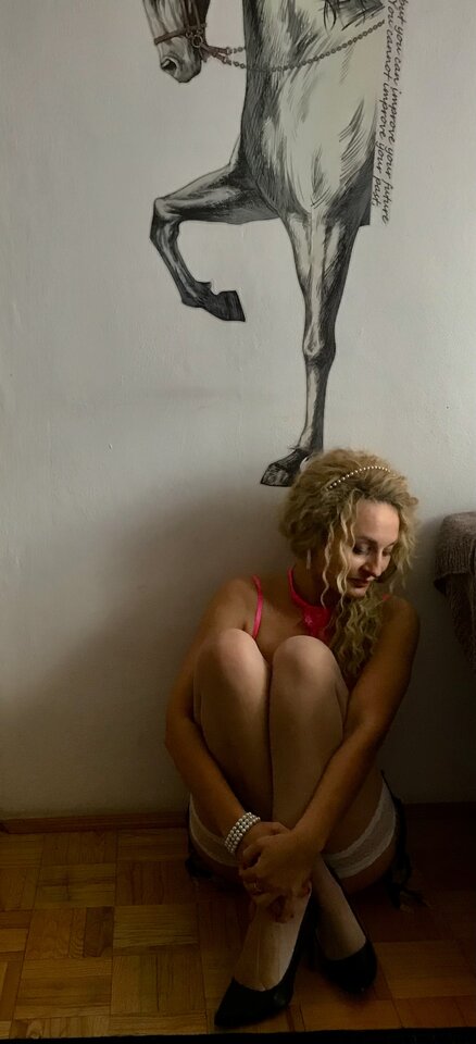 DD004F0B-EE0D-46BA-B2E2-CC148370BD96.jpeg - YourBlackAngel