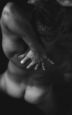 Kto podrapie po plecach?