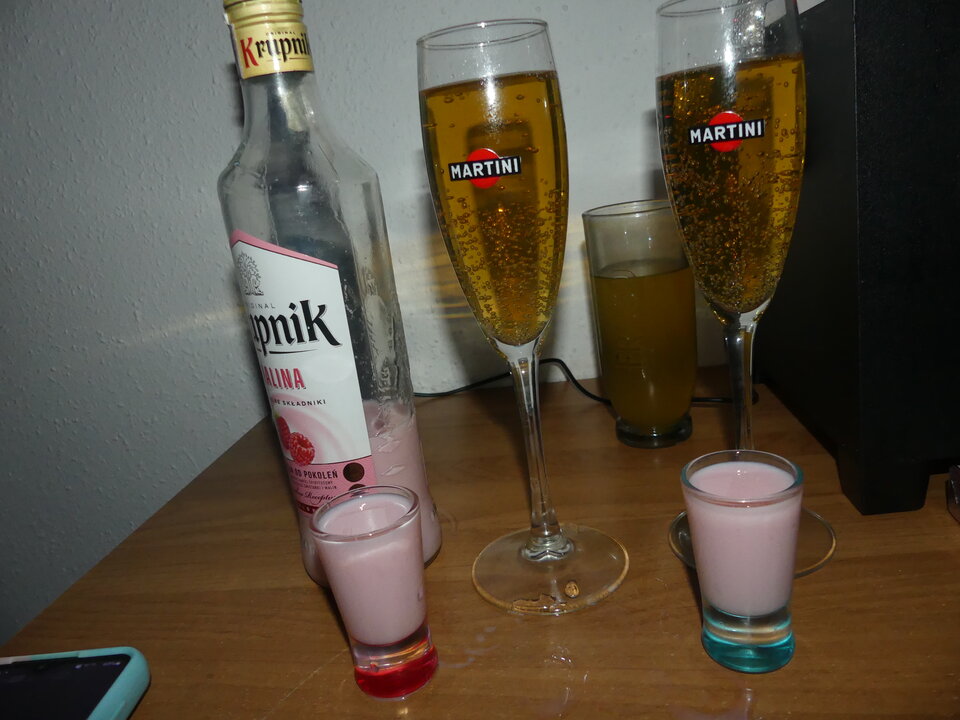 1050177.jpg - WiolkaXes
