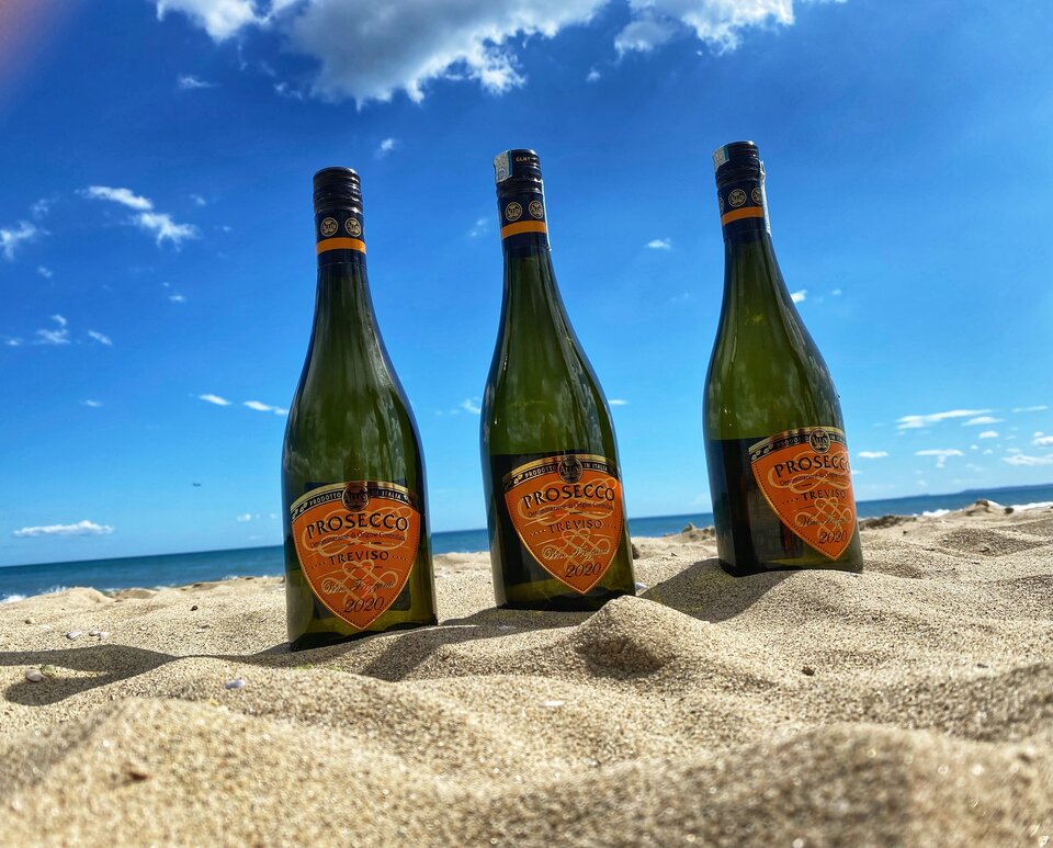 06A525C4-4F60-49E8-8661-870C31C69DB7.jpeg - serialowapara19782