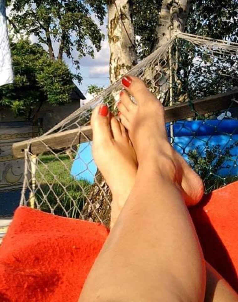 Screenshot_20230121_084823_com.facebook.katana_edit_321787595068 - Pani_sexy_stopy