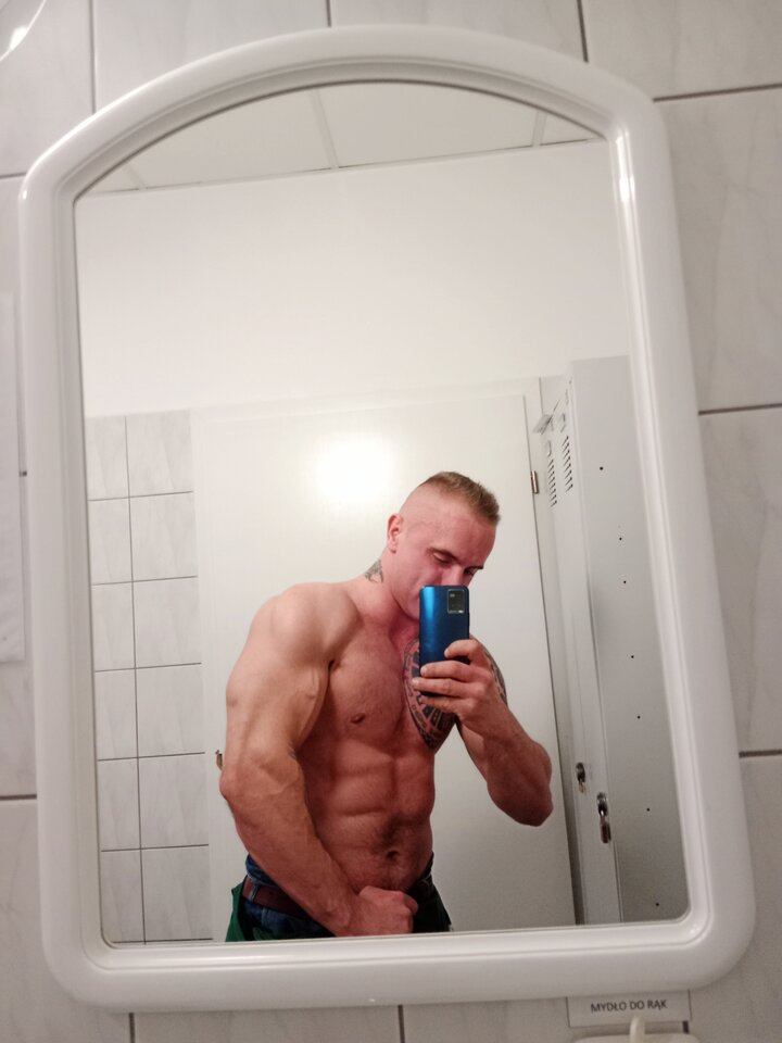 IMG_20221202_223045.jpg - Globusek1995