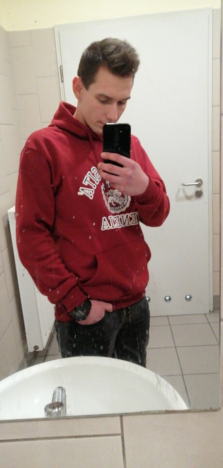 Snapchat-190278512.jpg - WyssamCie69