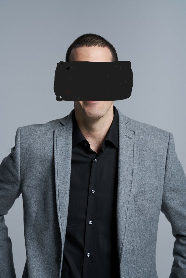 - black.jpg - GuyRamon