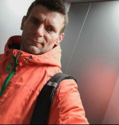Screenshot_20230125-222922_Photos~2.jpg