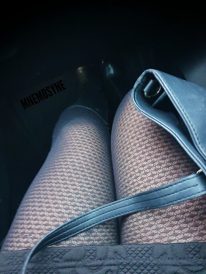 Poniedziałek. Cześć:) - Mnemozyna