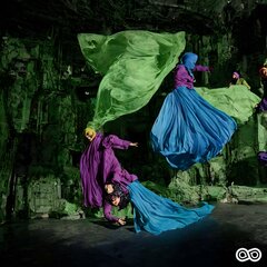 colourful_polish_mohair_burkas_dancing_breakdance_inside_tsherno