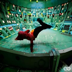 colourful_polish_mohair_burkas_dancing_breakdance_inside_Tsherno