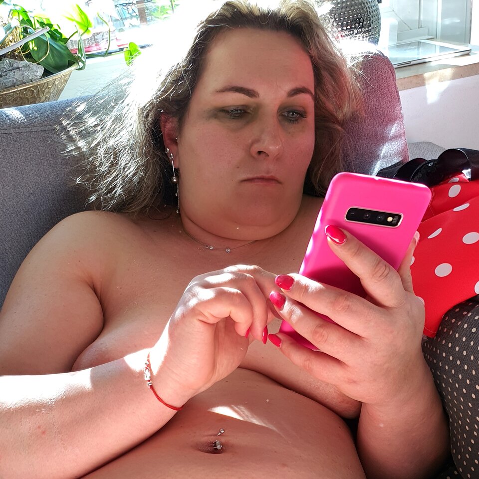 20220227_143850_04.jpg - nakedgirl