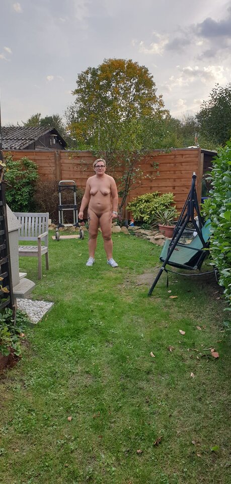 72899668_523354255117772_5861961478013190144_n.jpg - nakedgirl