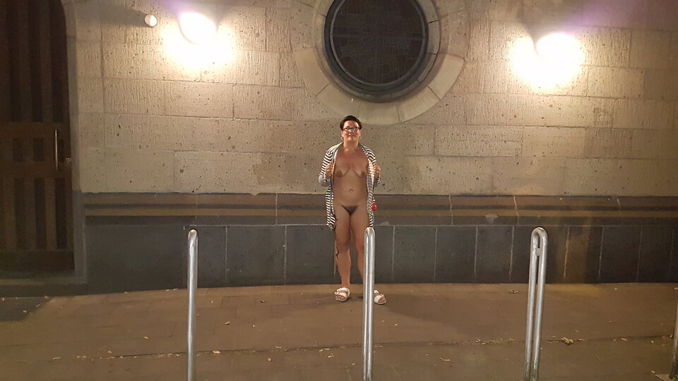 36298822734_08039f80cd_o.jpg - nakedgirl