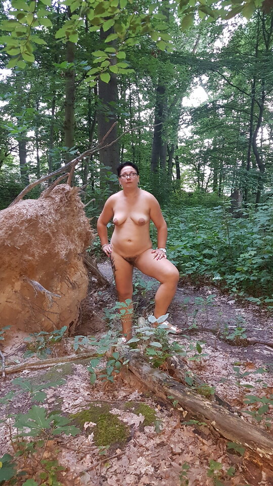 36273840004_433890c230_o.jpg - nakedgirl