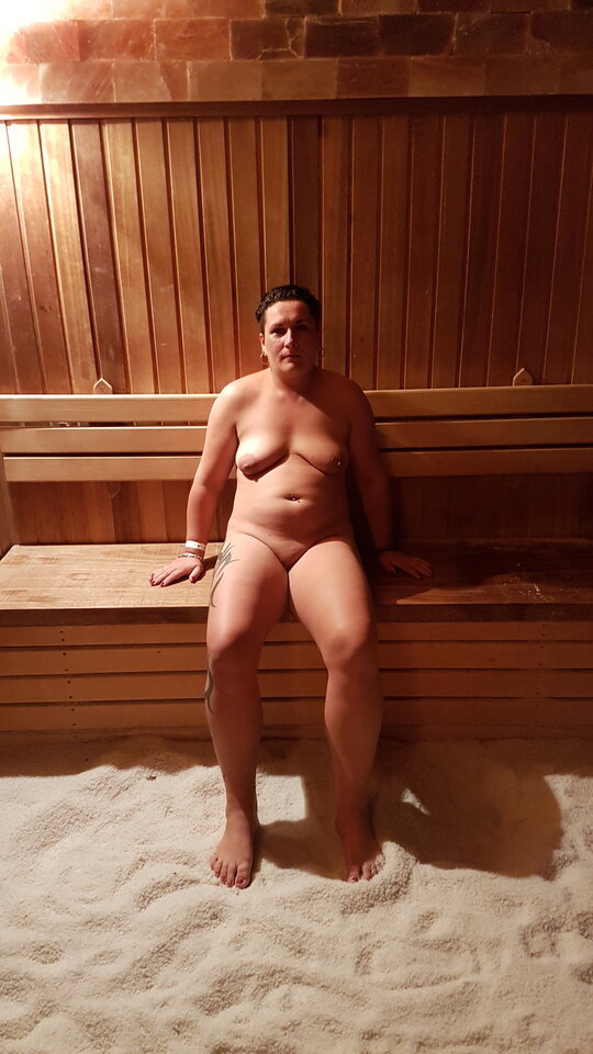 36572443424_db199eb5c6_o.jpg - nakedgirl