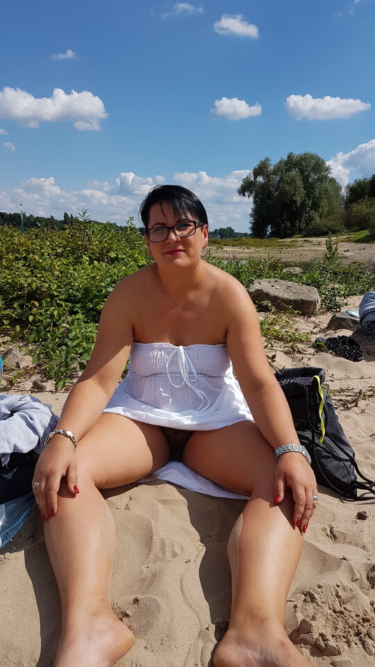 36870457206_b35d1274a6_o.jpg - nakedgirl