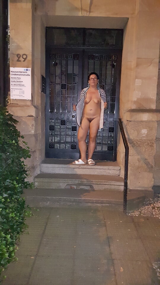 36997407441_4ec24be070_o.jpg - nakedgirl