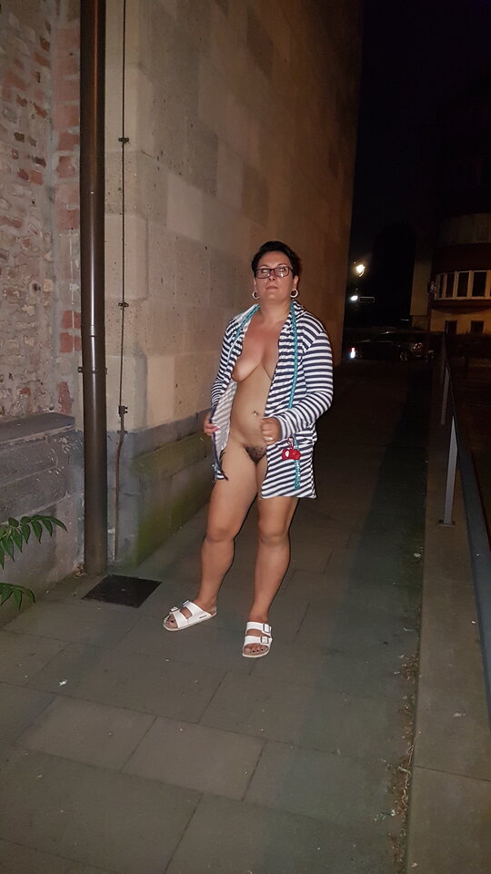 36963577692_62bd03630e_o.jpg - nakedgirl