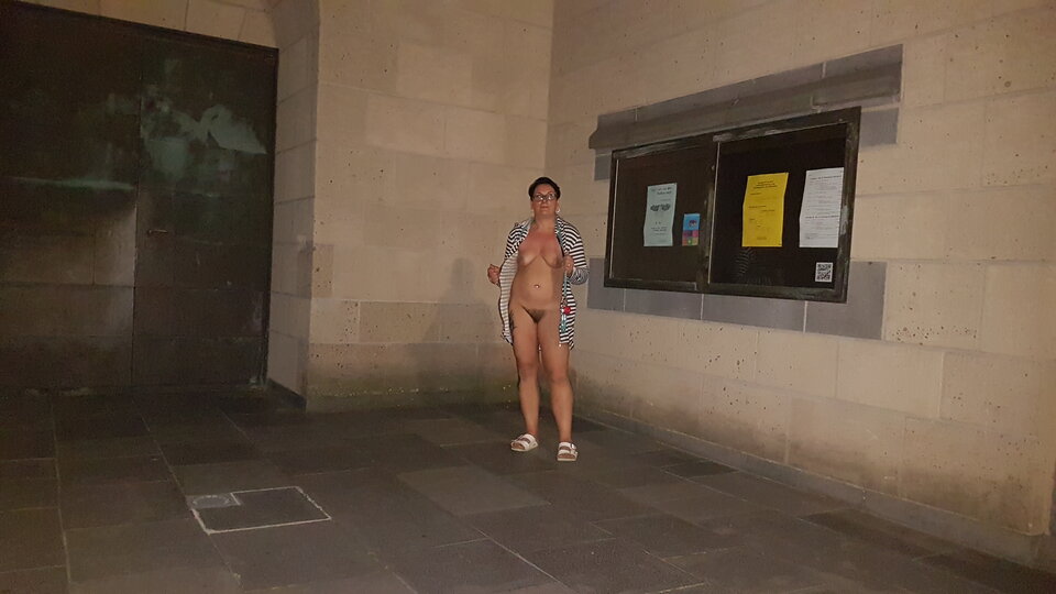 37135185935_d3a4d2eeca_o.jpg - nakedgirl