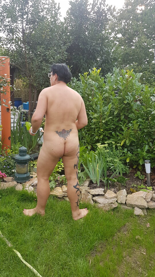 37091175975_0bc5485ac5_o.jpg - nakedgirl