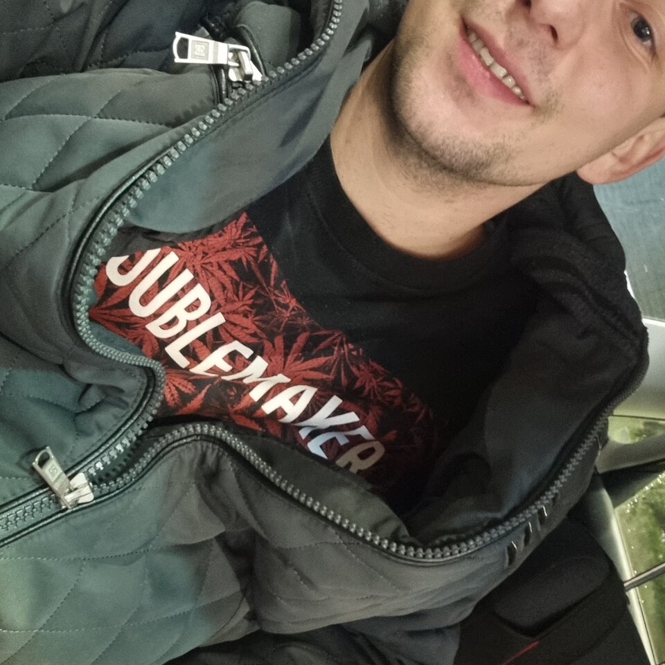 16752883818784362380839168845330.jpg - WyssamCie69