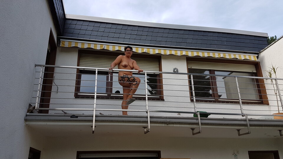 37071132545_e48f3cd7af_o.jpg - nakedgirl