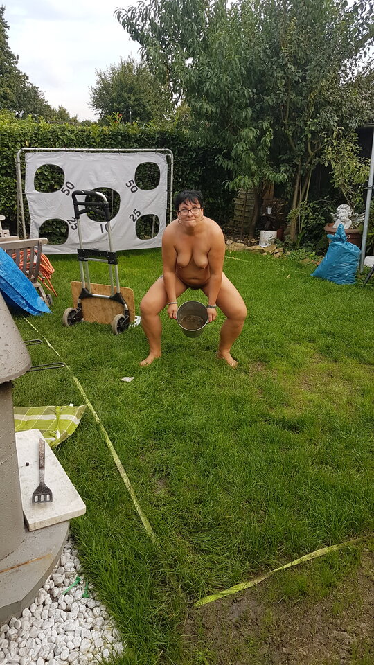 37090331945_1719986680_o.jpg - nakedgirl