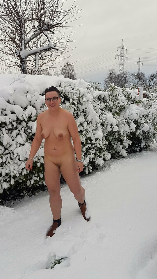 38347053274_64ac0258d2_o.jpg - nakedgirl