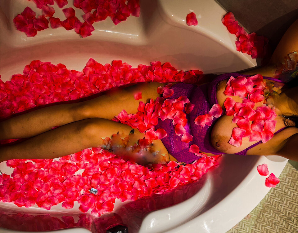 Wieczór let begin….🥂🤗 - We_know_HTML