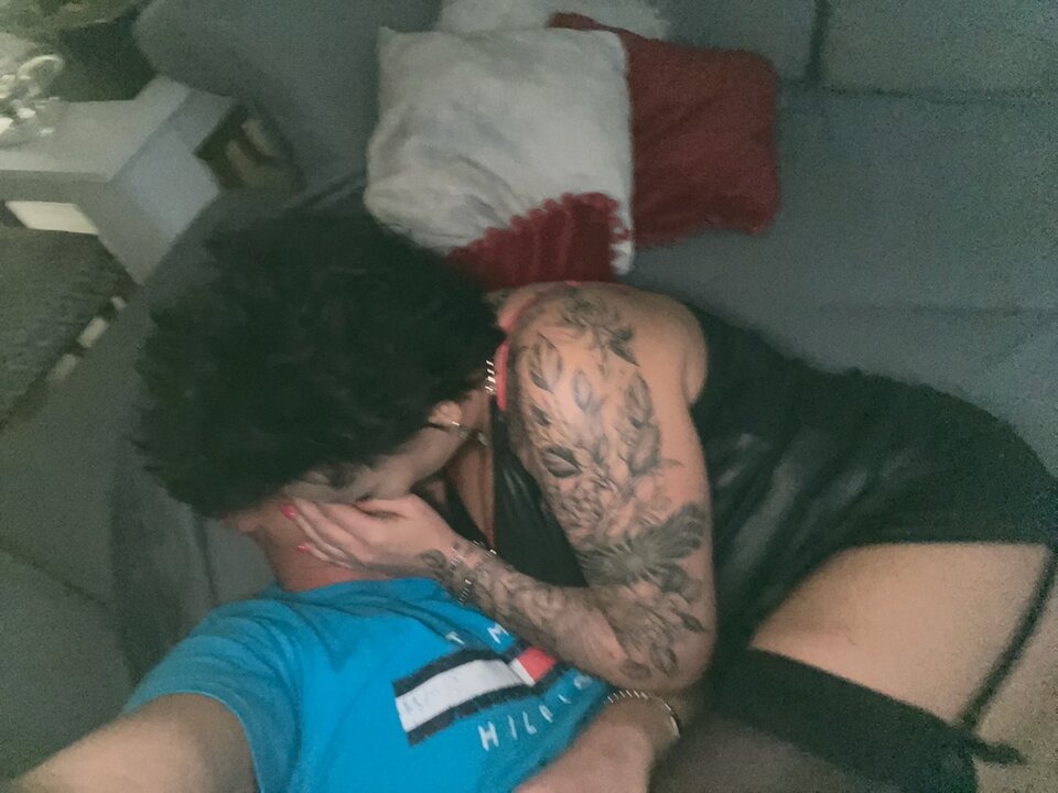 C3B36551-4C54-4B8B-937D-417EF139886F.jpeg - Sexocholicy3m