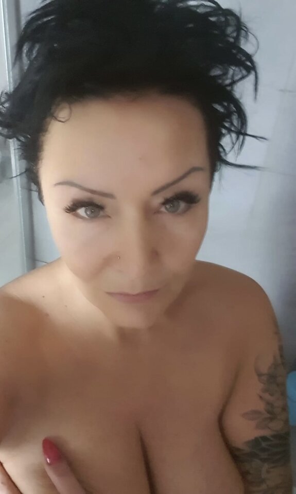 A0A07DF6-F6A7-4756-83F6-90128EF21C07.jpeg - Sexocholicy3m