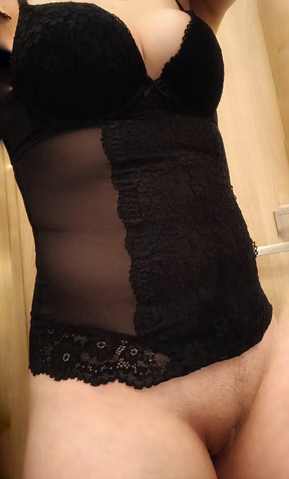 image000003(5) (1)-01.jpeg - Red_wine_8180