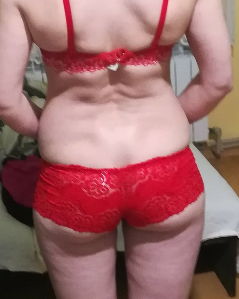 Cała w czerwieni ! - edytkaandrzej