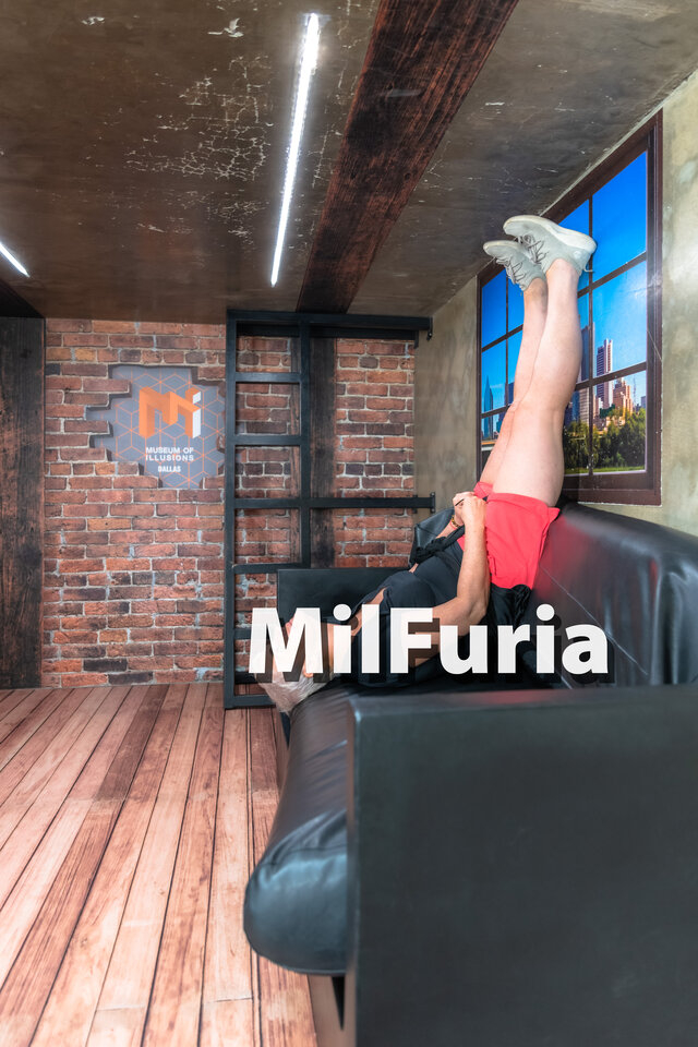 You shoot me down, but I won't fall ... bo jestem niezniszczalna - milFuria