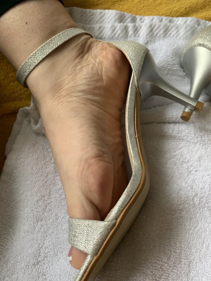 0E.jpeg - FeetLove69
