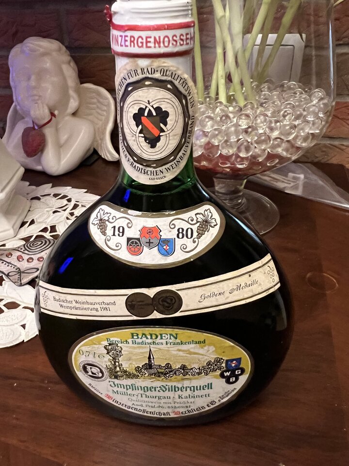 E1E89428-6F59-4C45-9089-E0FFC4D29DC4.jpeg - Henryk1