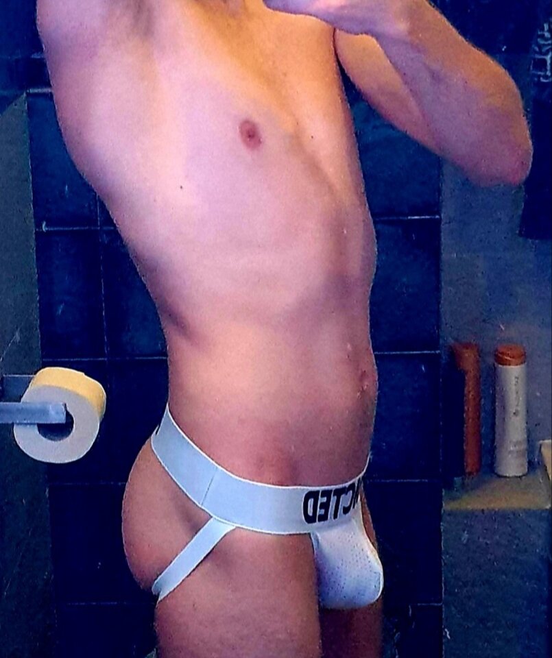 Screenshot_20230219-031413_Gallery.jpg - Versbttm212