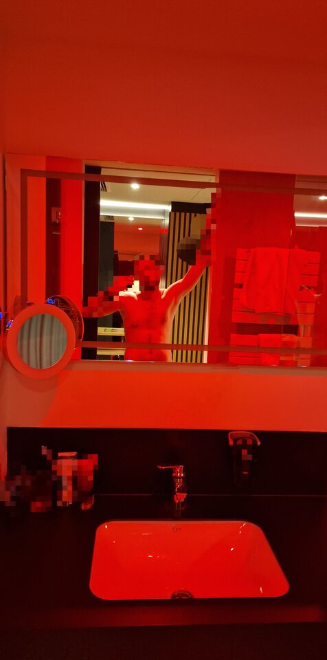 Snapchat-1110509080.jpg - Yourbestfuckfriend