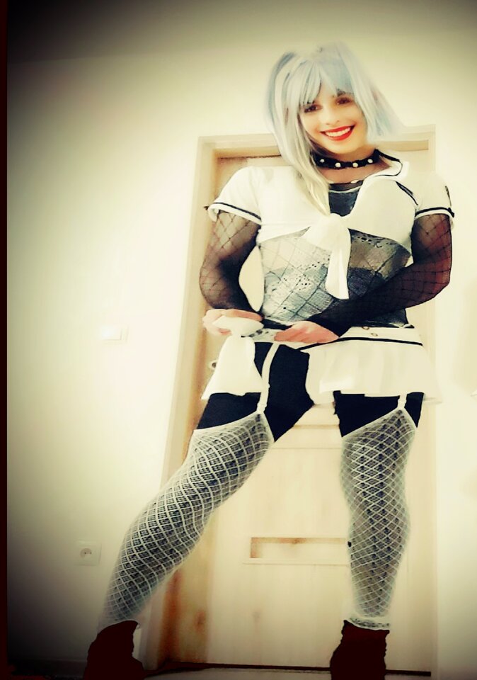 FaceApp_1677546212249.jpg - MoniczkaPrzebieralska