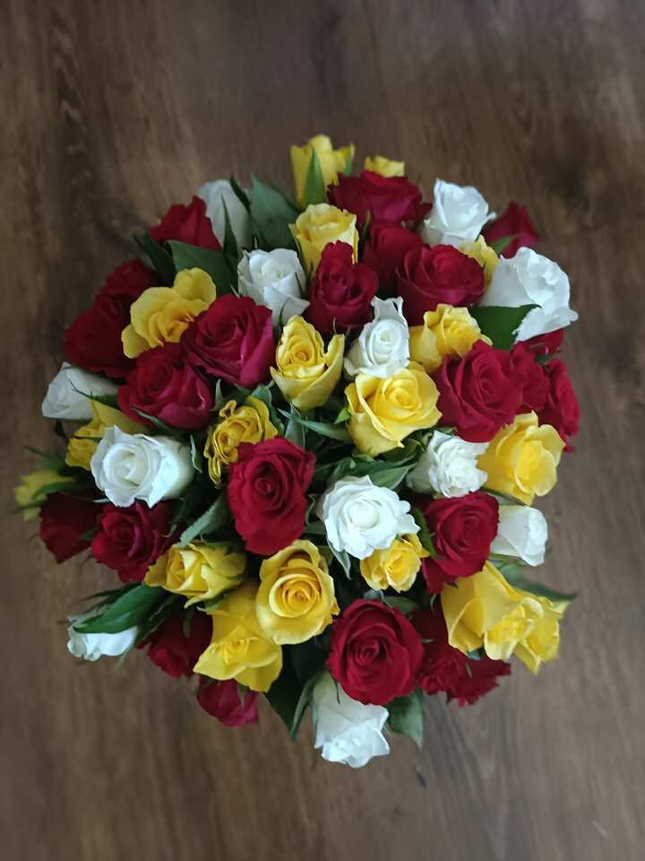 na dzień kobiet :)  możesz dorzucić kr na kolejne kwiaty:) - Diablica41