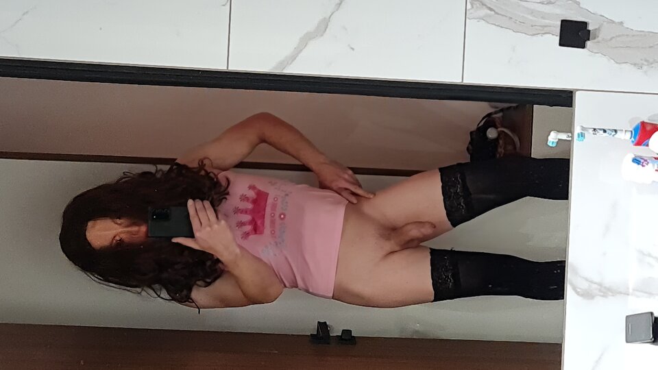 20230309_210823.jpg - Slaveslut2