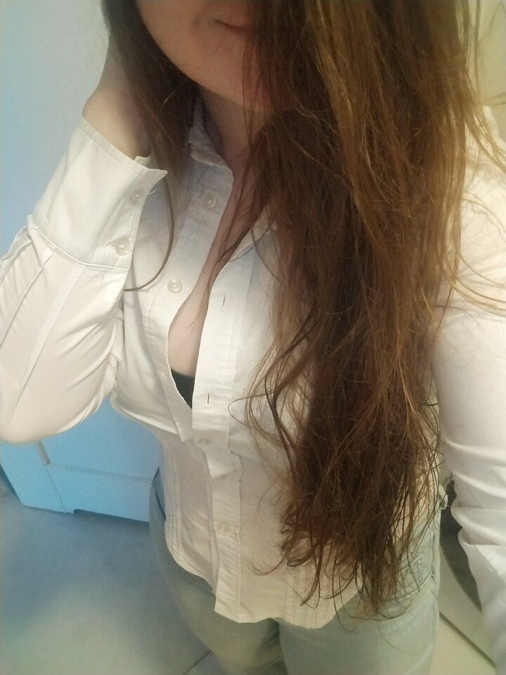 White_shirt.jpg - hiddendesire