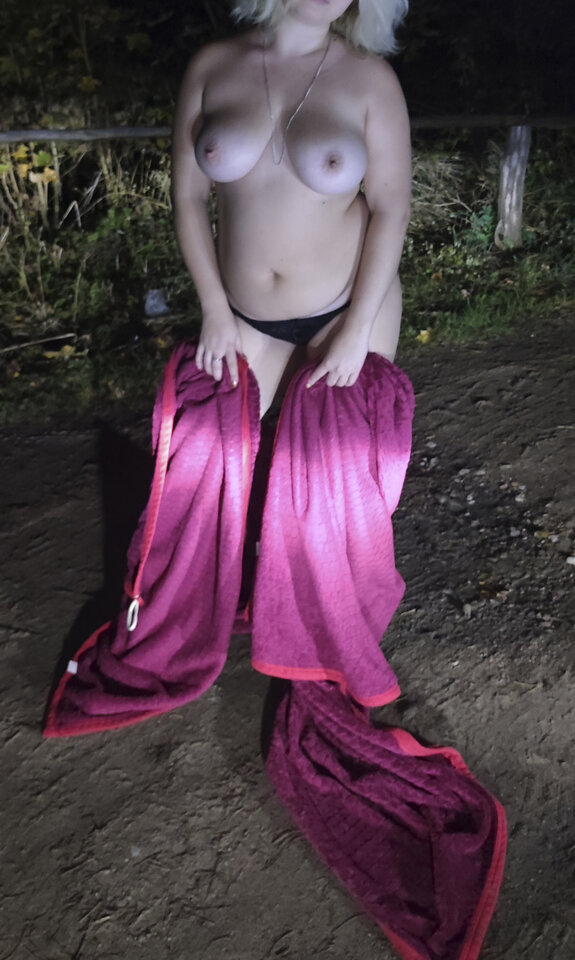 7.jpg - Couple_Swingers