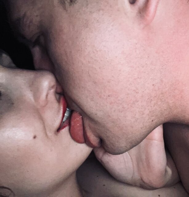 096023AE-4552-4503-A44F-87AD6A43DA57.jpeg - HotMarriage