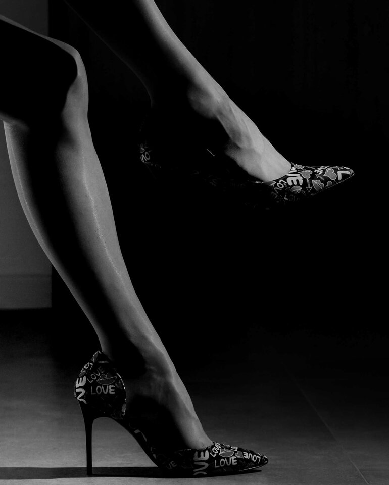 bw-.jpg - szpilki_rajstopy