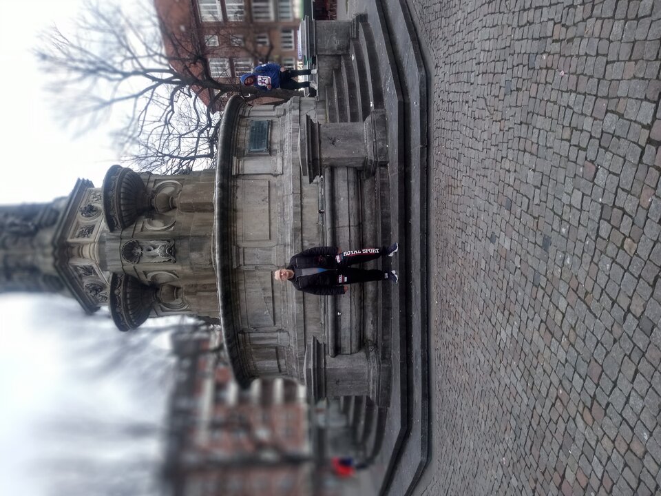 IMG_20230304_172218_343_PORTRAIT.jpg - Slawommir