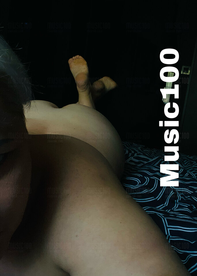 0E912149-0E0C-45E2-98E7-53C05C831A16.jpeg - Music100