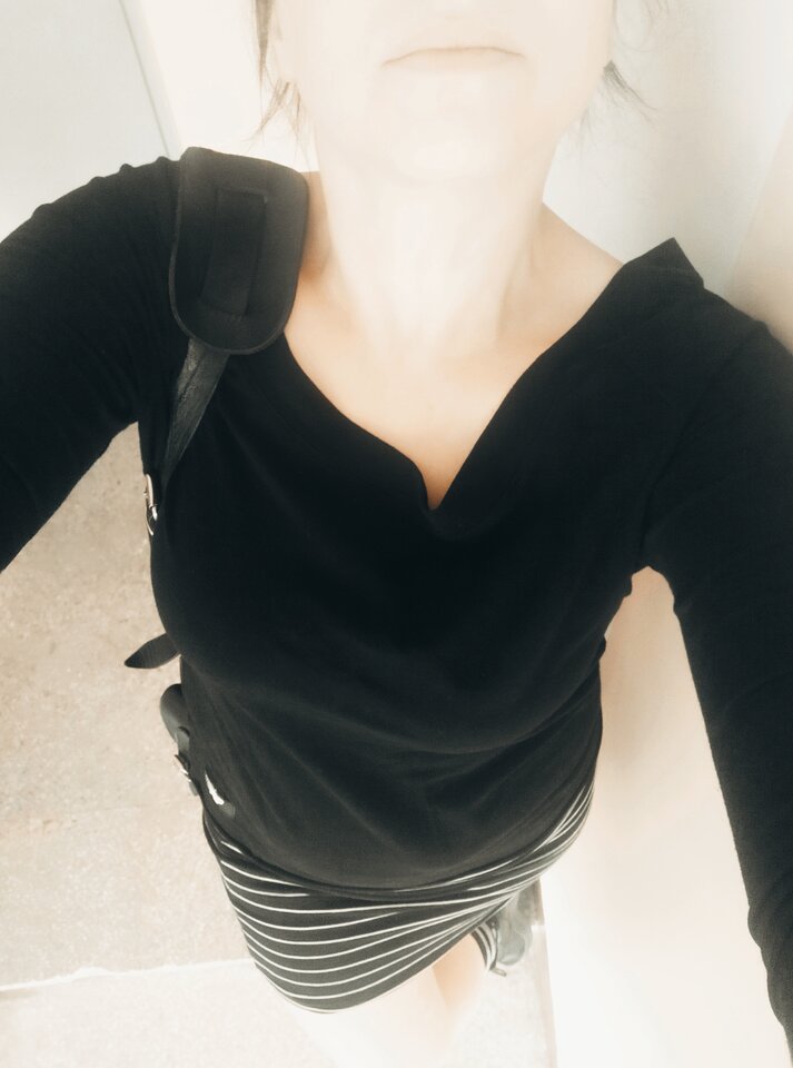 I like Black 💛 - 2Makaroniki