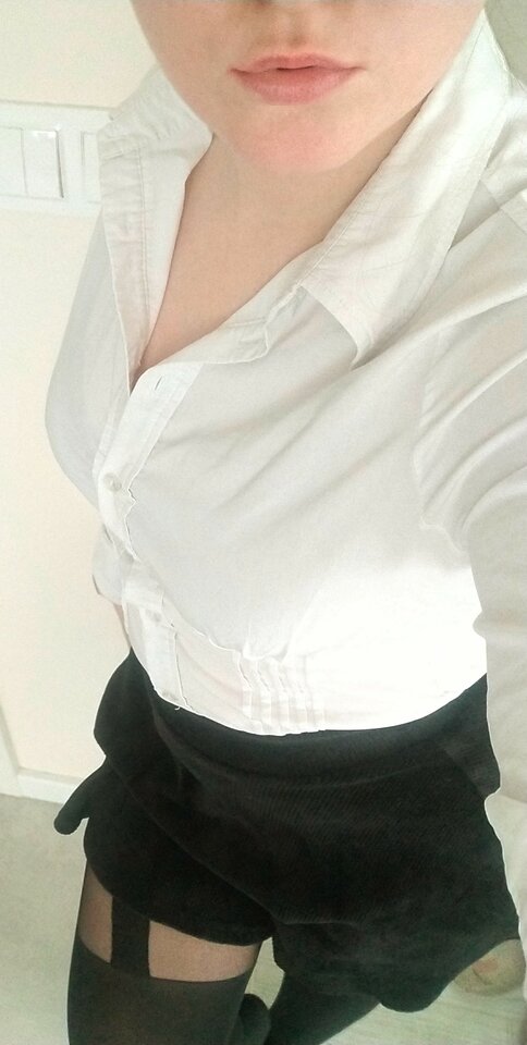 Officetime.jpg - hiddendesire